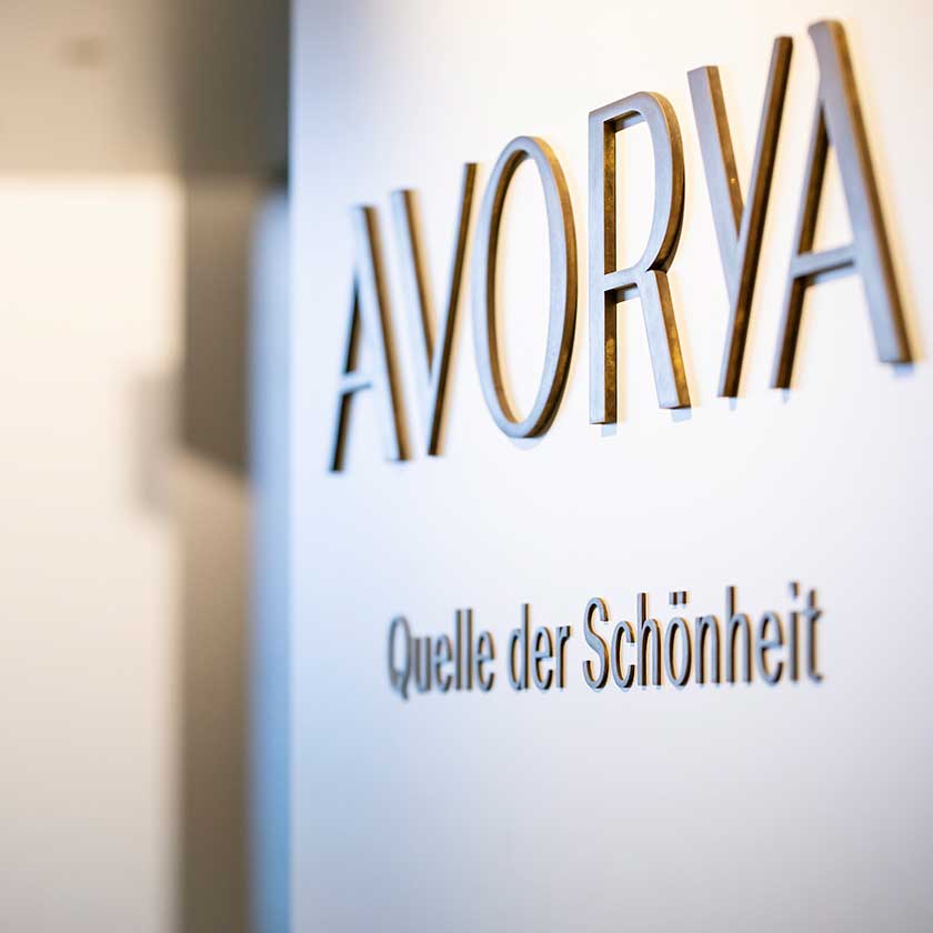Hyaluron, Botulinumtoxin, Laser & Anti-Aging-Behandlungen - AVORYA 