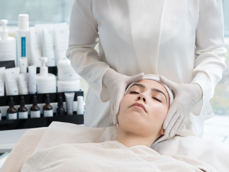 effizient und hautschonend Entfernung von Permanent Make-up in Zürich